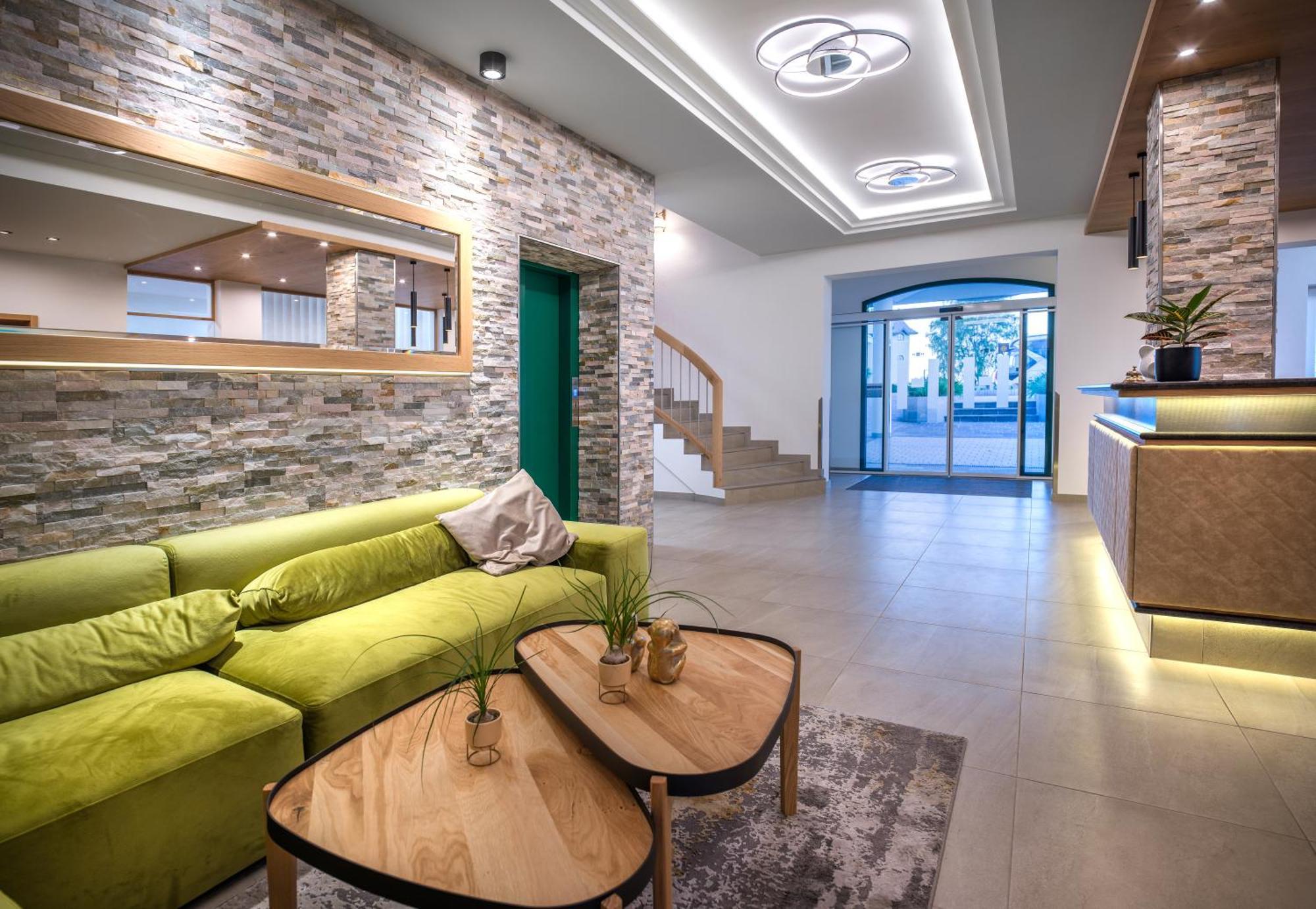 Ferienhotel Hofer Superior Штрас-им-Аттергау Экстерьер фото